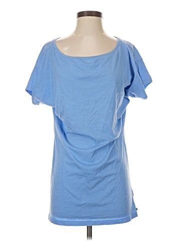Victoria's Secret Short Sleeve T-Shirt (view 1)