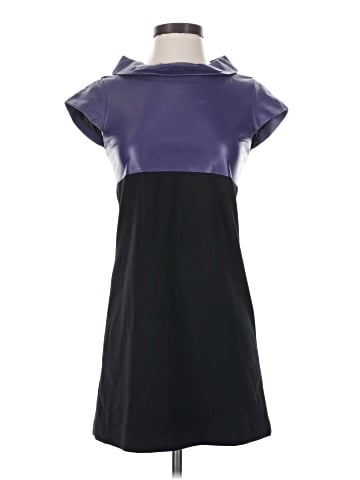 Alice + Olivia Casual Dress (view 1)