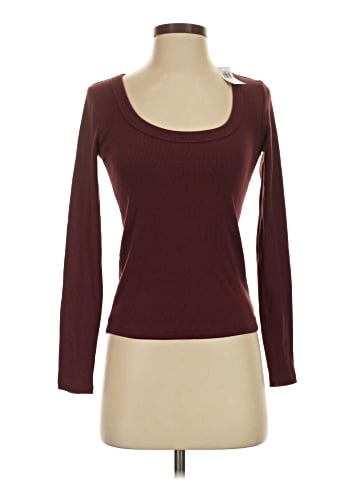 Old Navy 3/4 Sleeve T-Shirt (view 1)