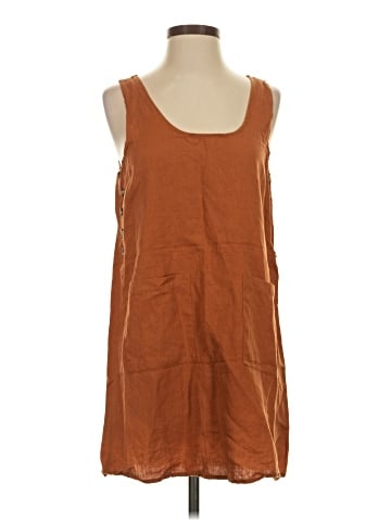 Urban Outfitters Casual Dress (view 1)