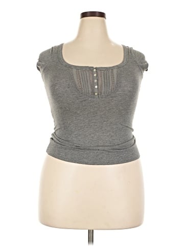 American Eagle Outfitters Sleeveless Top (view 1)