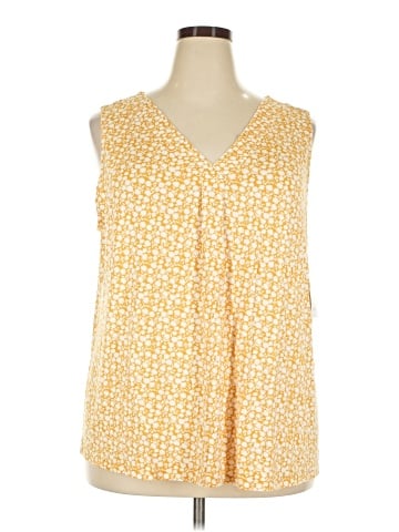 Croft & Barrow Sleeveless T-Shirt (view 1)