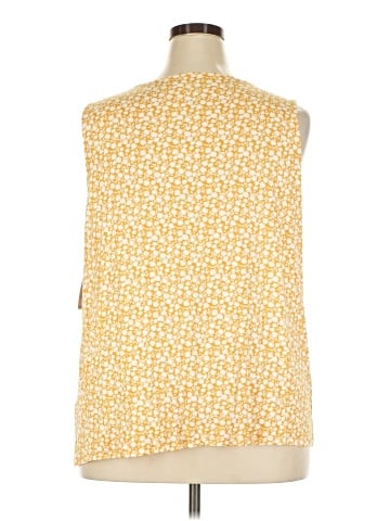 Croft & Barrow Sleeveless T-Shirt (view 2)