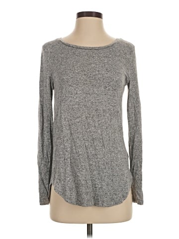 Old Navy Long Sleeve T-Shirt (view 1)