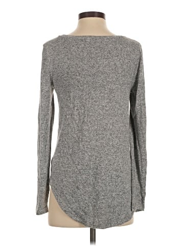 Old Navy Long Sleeve T-Shirt (view 2)