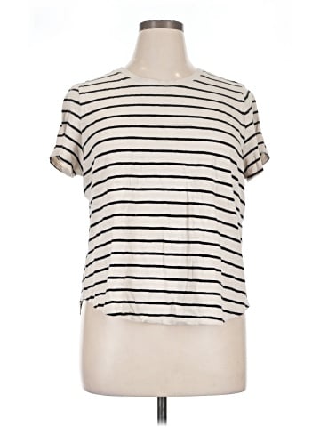 Old Navy Short Sleeve T-Shirt (view 1)