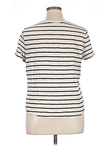 Old Navy Short Sleeve T-Shirt (view 2)