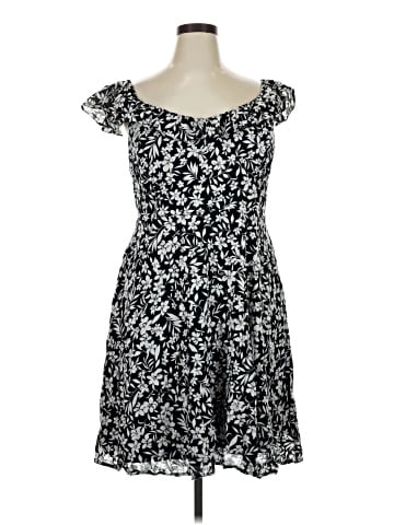 Old Navy Casual Dress (view 1)