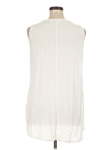 Zenergy by Chico's Sleeveless T-Shirt (view 2)