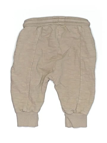 Zara Khakis (view 2)