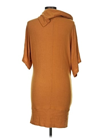 Chesley Poncho (view 2)