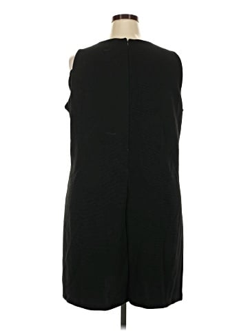 Old Navy Casual Dress (view 2)