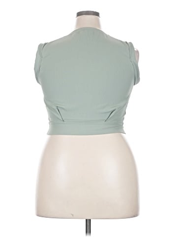 Beyond Yoga Tank Top (view 2)