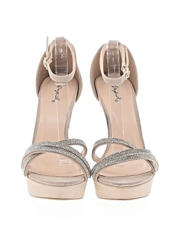 Qupid Sandals (view 2)