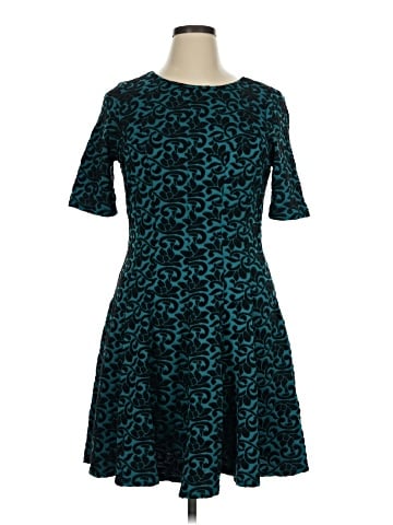 Danny And Nicole Cocktail Dress (view 1)