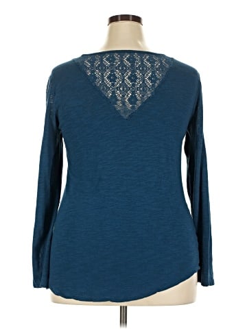 Earth Yoga Long Sleeve Top (view 2)
