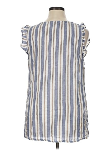 Romeo & Juliet Couture Sleeveless Blouse (view 2)