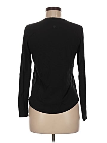 Lululemon Athletica Long Sleeve T-Shirt (view 2)