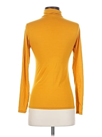 Uniqlo Long Sleeve Turtleneck (view 2)