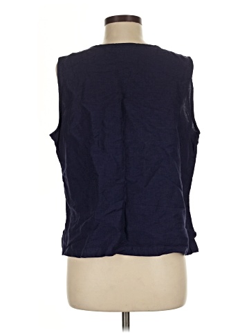 Dialogue Sleeveless Blouse (view 2)