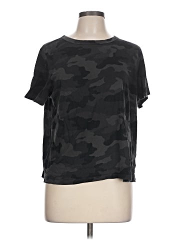 Old Navy Short Sleeve T-Shirt (view 1)
