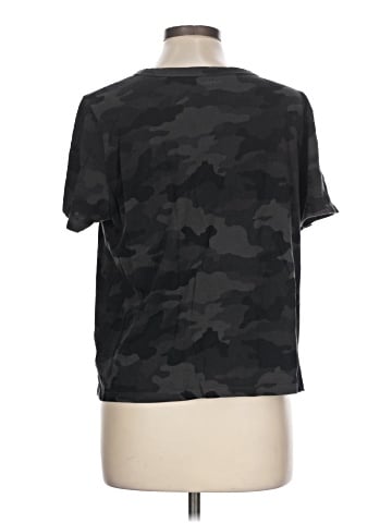 Old Navy Short Sleeve T-Shirt (view 2)