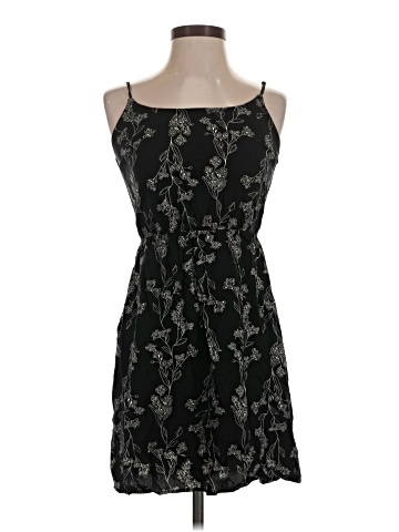 Old Navy Casual Dress (view 1)