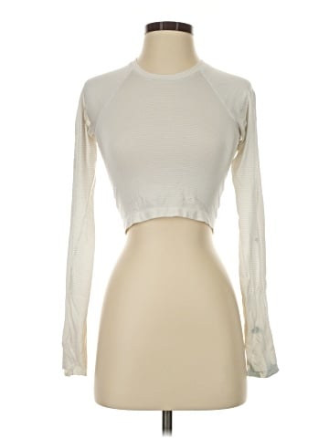 Lululemon Athletica Long Sleeve T-Shirt (view 1)