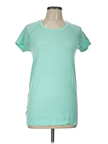 Lululemon Athletica Short Sleeve T-Shirt (view 1)