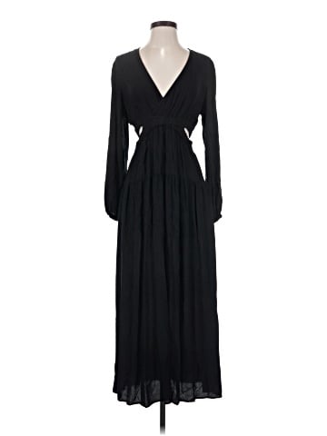 Old Navy Casual Dress (view 1)