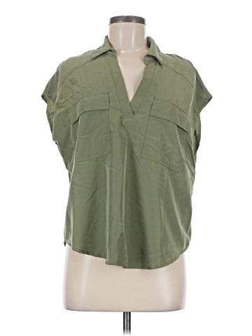 Old Navy Sleeveless Button-Down Shirt (view 1)