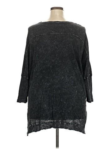 Jess & Jane 3/4 Sleeve Top (view 2)