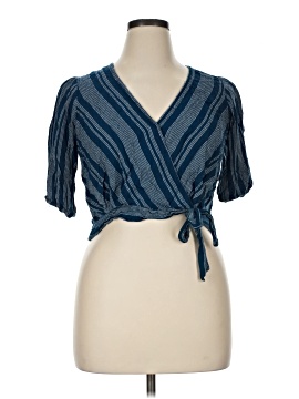 Xhilaration Short Sleeve Blouse