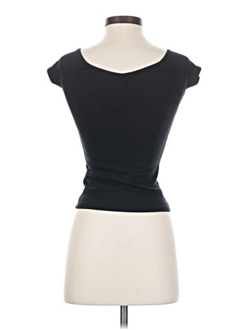 American Eagle Outfitters Sleeveless T-Shirt (view 2)