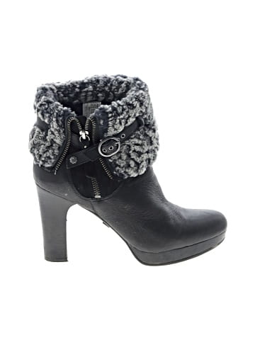 Ugg Ankle Boots (view 1)