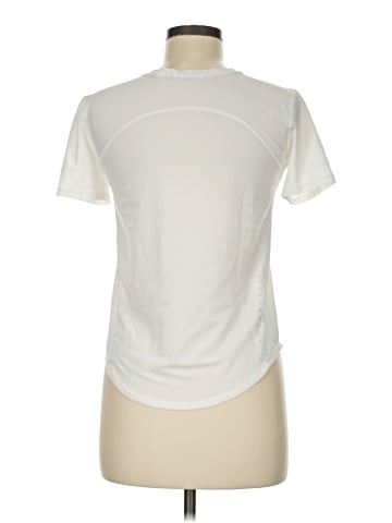 Lululemon Athletica Short Sleeve T-Shirt (view 2)