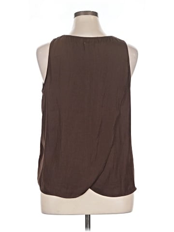 Socialite Sleeveless Blouse (view 2)