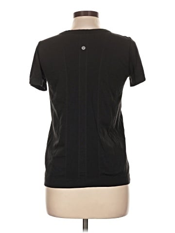 Lululemon Athletica Short Sleeve T-Shirt (view 2)