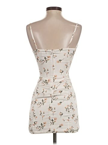Sunday Best Cocktail Dress (view 2)