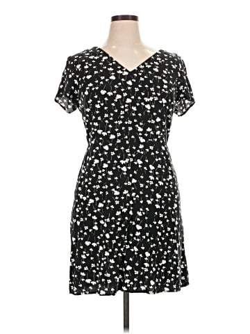 Old Navy Casual Dress (view 1)