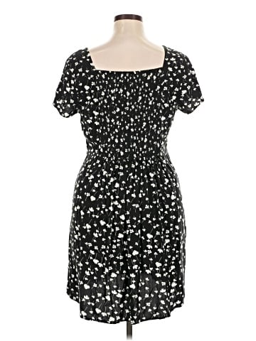 Old Navy Casual Dress (view 2)