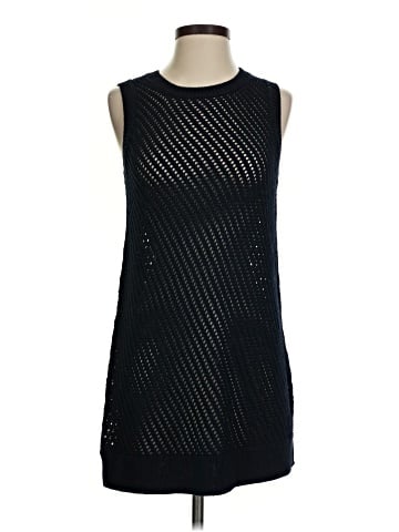 Vince. Sleeveless Top (view 1)