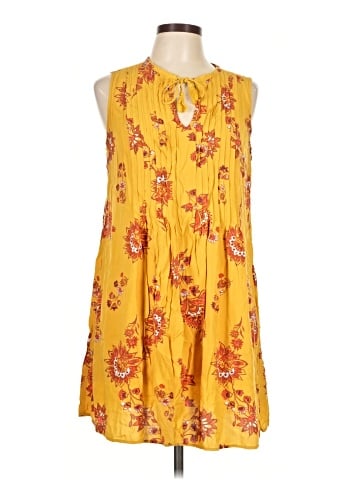 Old Navy Casual Dress (view 1)