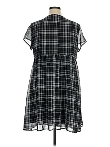 Old Navy Casual Dress (view 2)