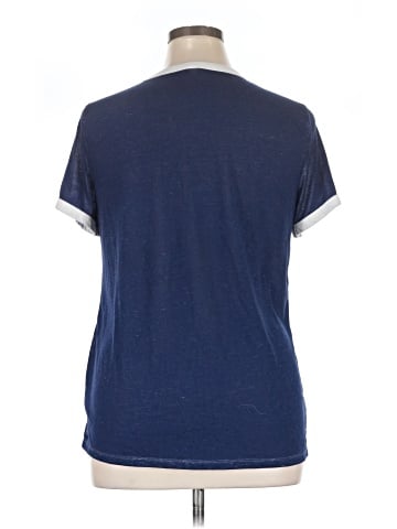 Old Navy Short Sleeve T-Shirt (view 2)