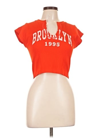Forever 21 Short Sleeve T-Shirt (view 1)