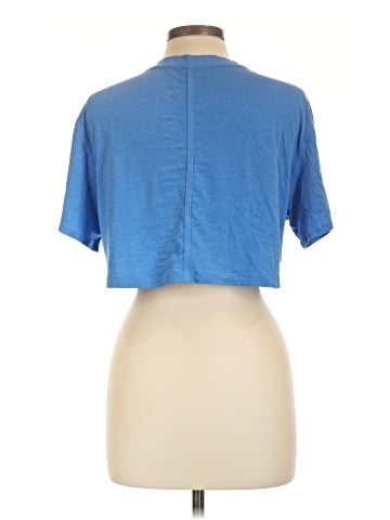 Lululemon Athletica Short Sleeve T-Shirt (view 2)