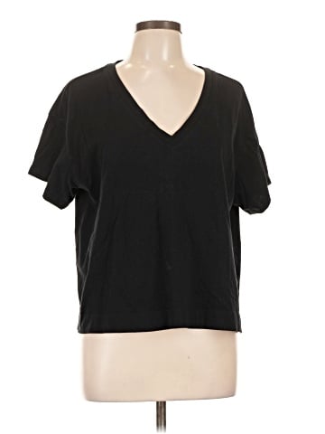 Old Navy Short Sleeve T-Shirt (view 1)