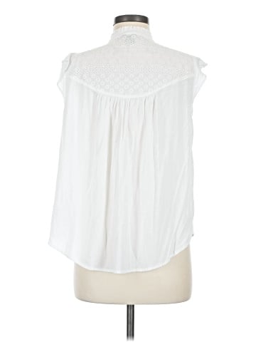 Torrid Sleeveless Button-Down Shirt (view 2)