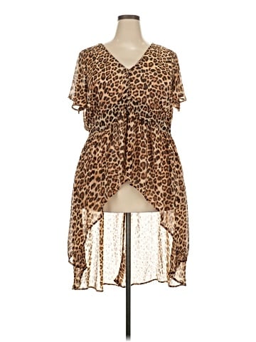 Torrid Short Sleeve Blouse (view 1)